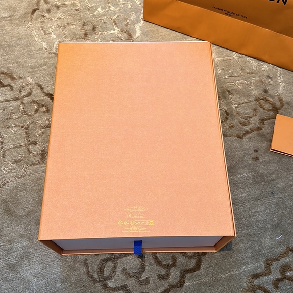 Authentic Louis Vuitton Empty Box - Picture 4 of 8